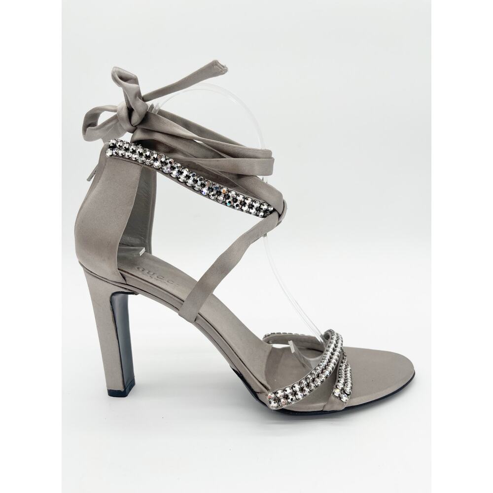 Gucci 2004 Tom Ford Silver Silk Crystal Strap Ankle Wrap Tie Heels Sandals US 8